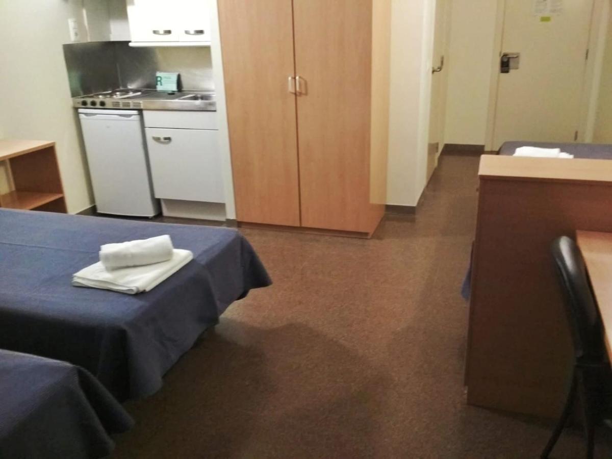 Residencia Universitaria Resa As Burgas Ourense Exteriör bild