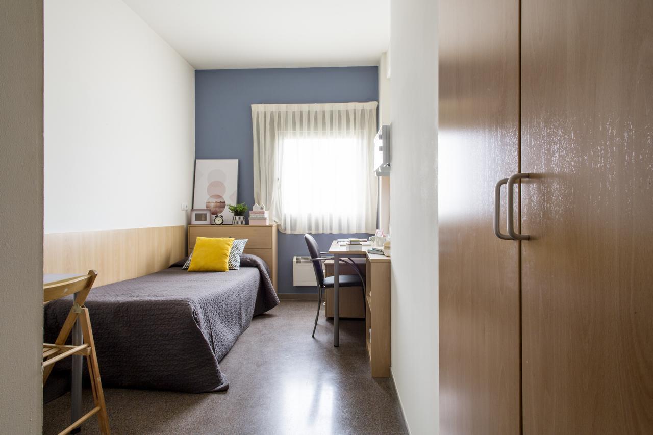 Residencia Universitaria Resa As Burgas Ourense Exteriör bild