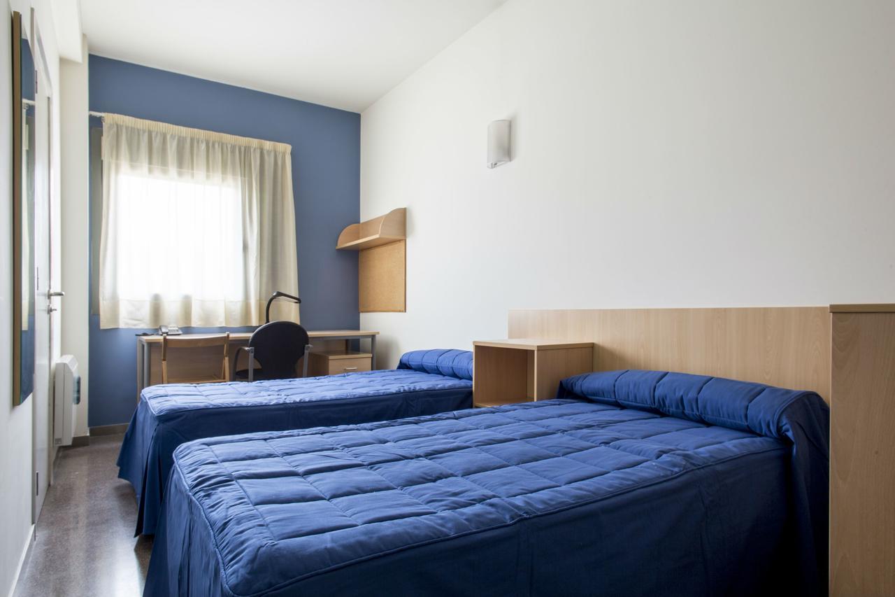 Residencia Universitaria Resa As Burgas Ourense Exteriör bild
