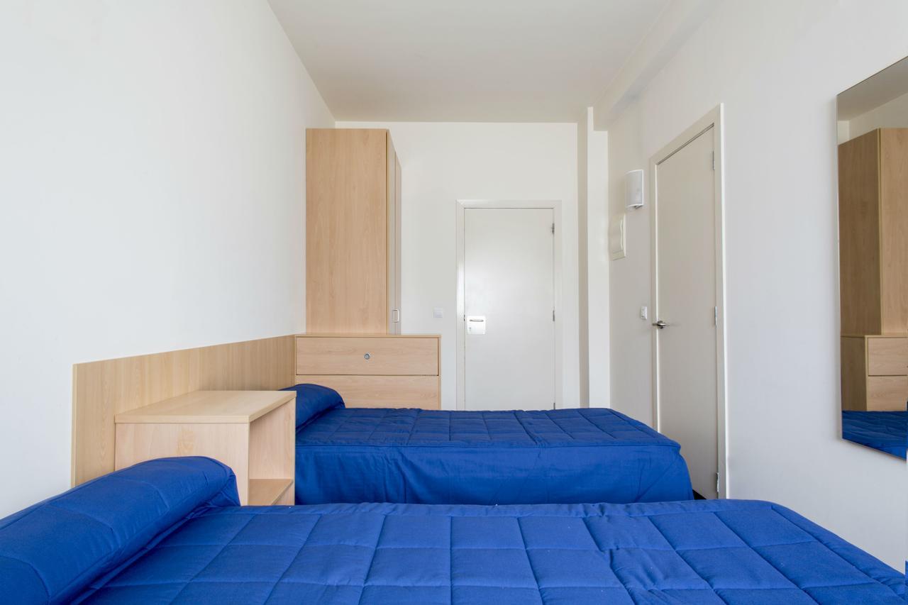 Residencia Universitaria Resa As Burgas Ourense Exteriör bild
