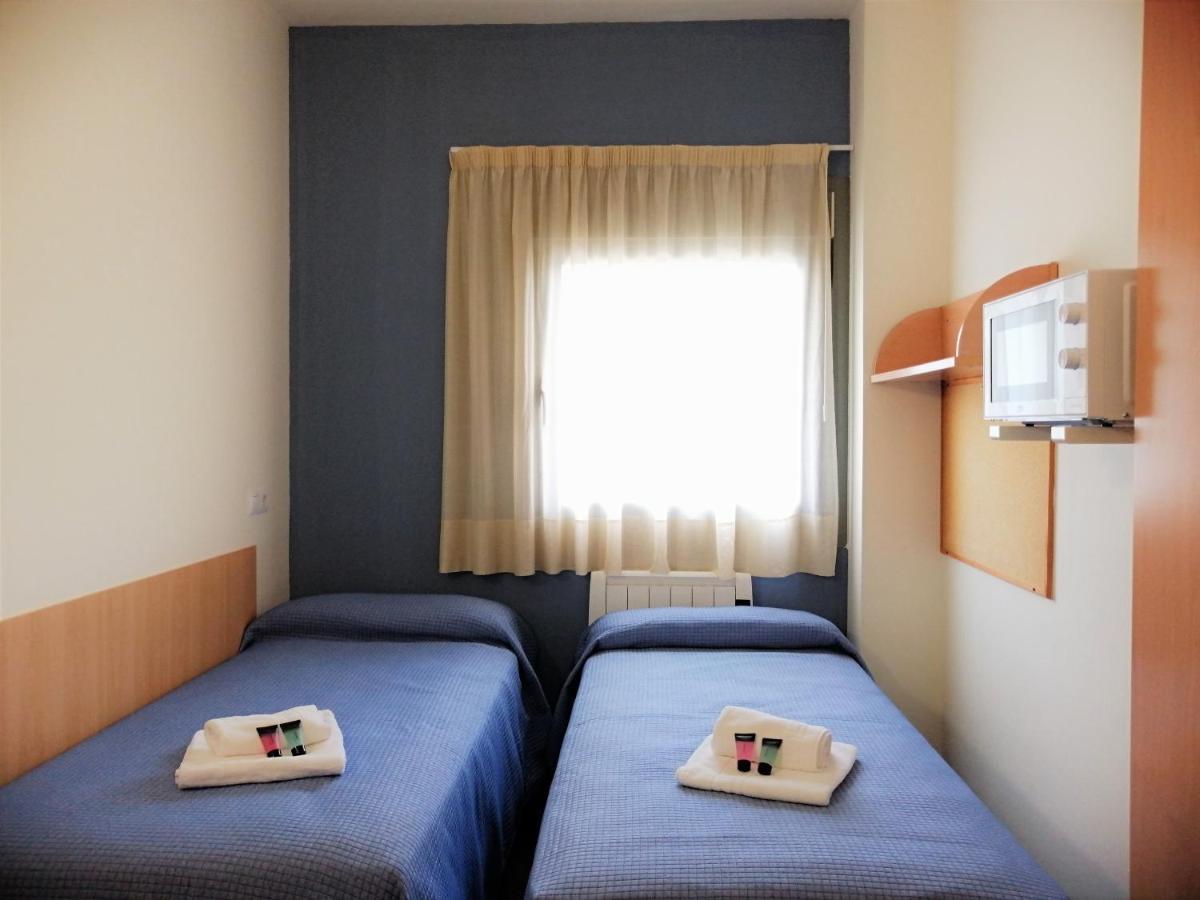 Residencia Universitaria Resa As Burgas Ourense Exteriör bild